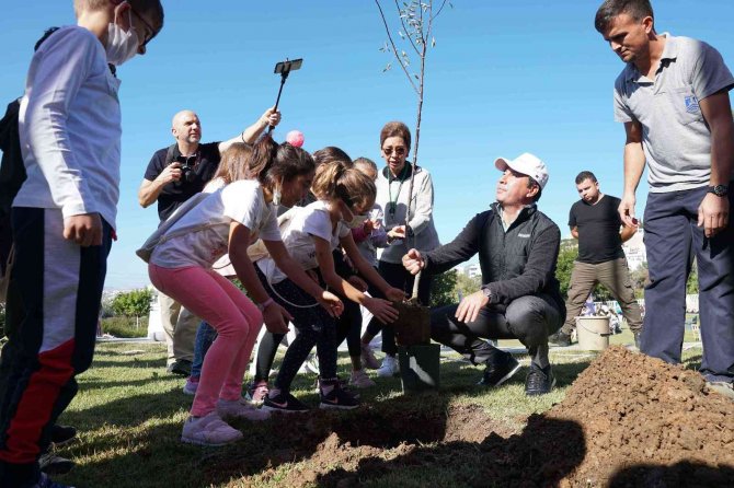 İ̇klim Kahramanları Umurça Parkı’nda Buluştu