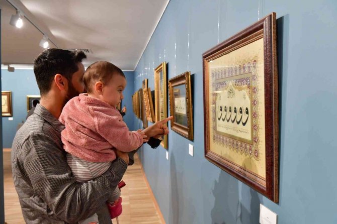 Retrospektif Sergisine Sanatseverlerden Yoğun İlgi