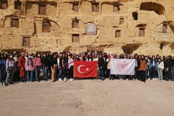 Karaman’da Gsb Yurtlarında Kalan Öğrenciler İçin Gezi Düzenlendi