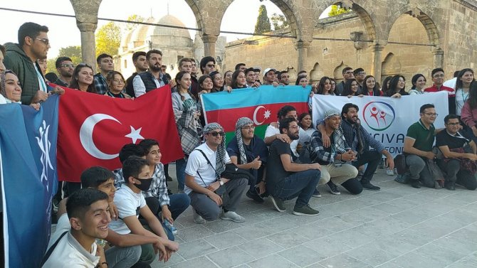 Kardeş Ülke Azerbaycan’dan Gelen Gençler Balıklıgöl’ü Gezdi
