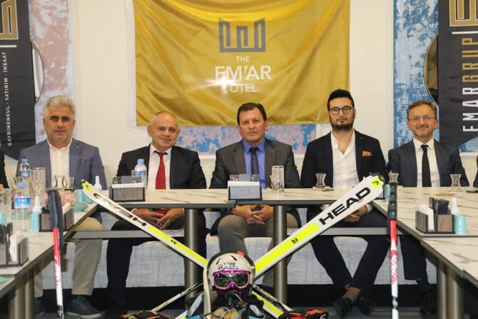 Ali İ̇hsan Kabakcı Snowboard Sporcuları İle Bir Araya Geldi