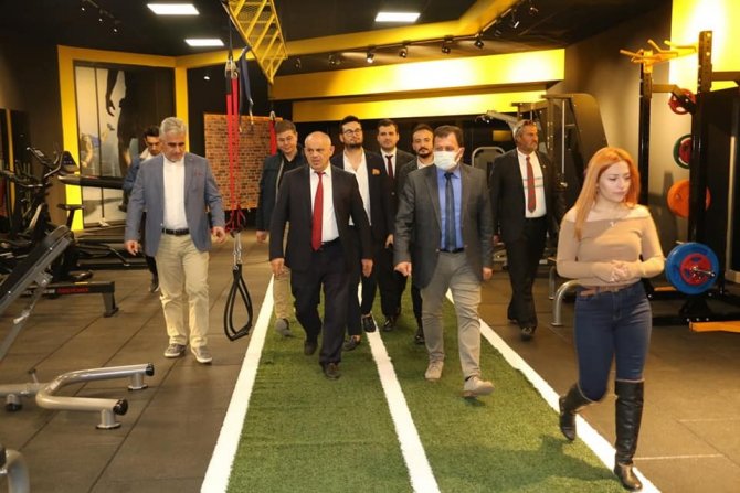 Ali İ̇hsan Kabakcı Snowboard Sporcuları İle Bir Araya Geldi