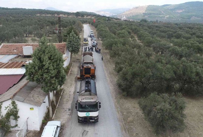 Manisa’da Yol Yapımında Rekor Üstüne Rekor Kırılıyor