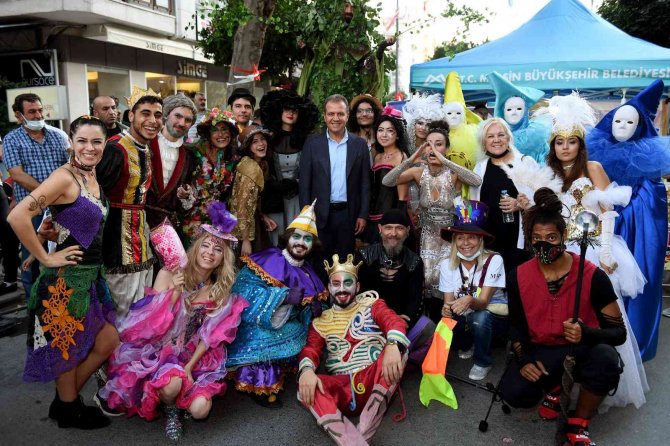 Çamlıbel Sokak Festivali Sürüyor