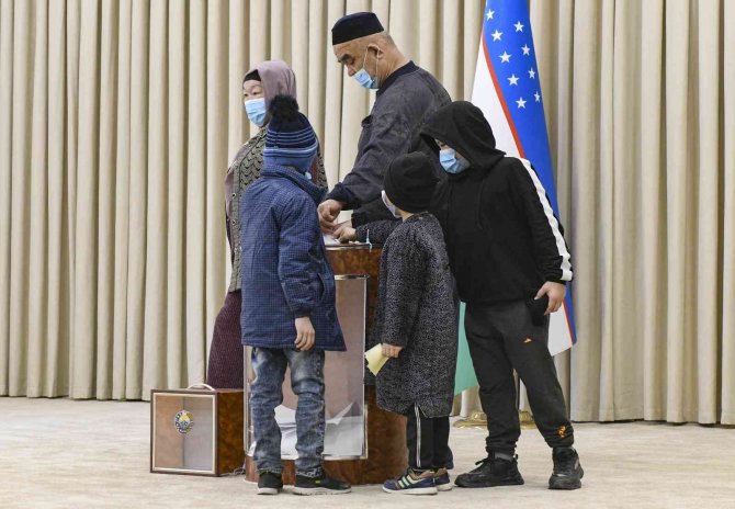 Özbekistan’daki Cumhurbaşkanlığı Seçimlerinde Oy Verme İşlemi Sona Erdi