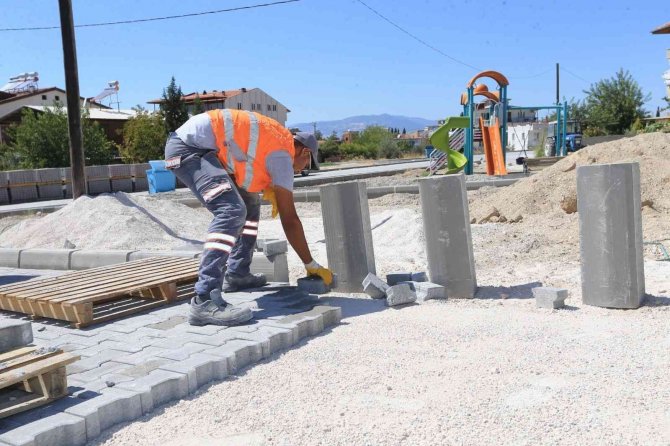Pamukkale’de Parke Çalışmaları Devam Ediyor