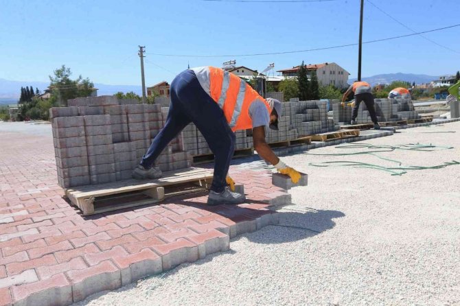 Pamukkale’de Parke Çalışmaları Devam Ediyor