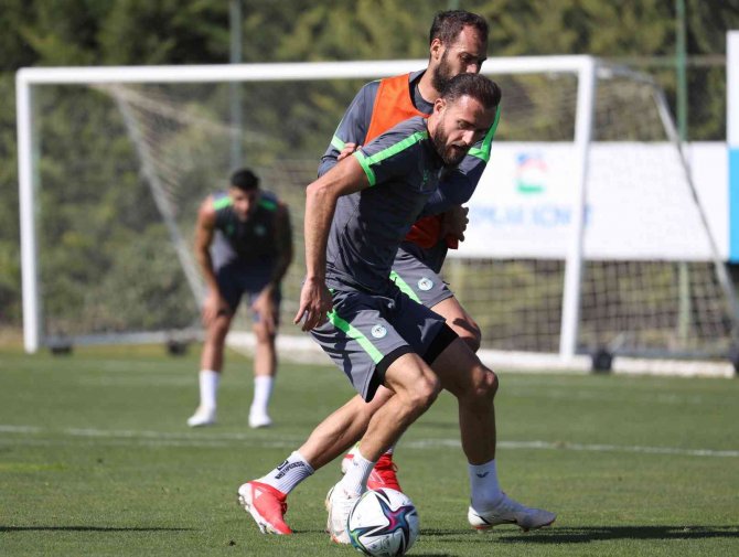 Konyaspor, Fenerbahçe Maçı Hazırlıklarına Başladı