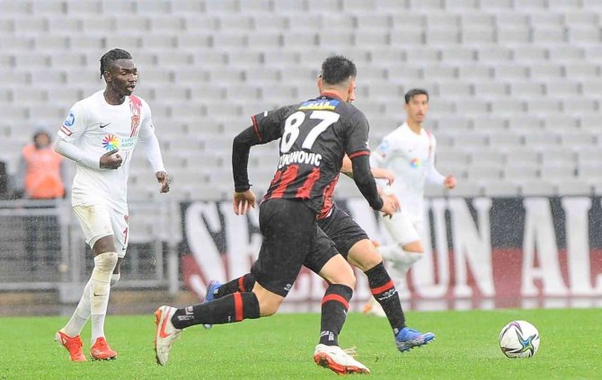 Süper Lig: Fatih Karagümrük: 1 - Hatayspor: 1 (Maç Sonucu)