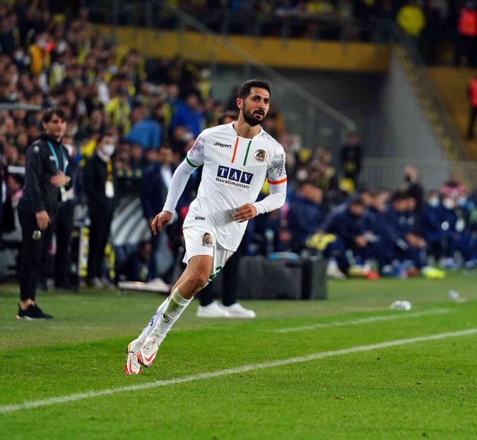 Süper Lig: Fenerbahçe: 1 - Alanyaspor: 2 (Maç Sonucu)