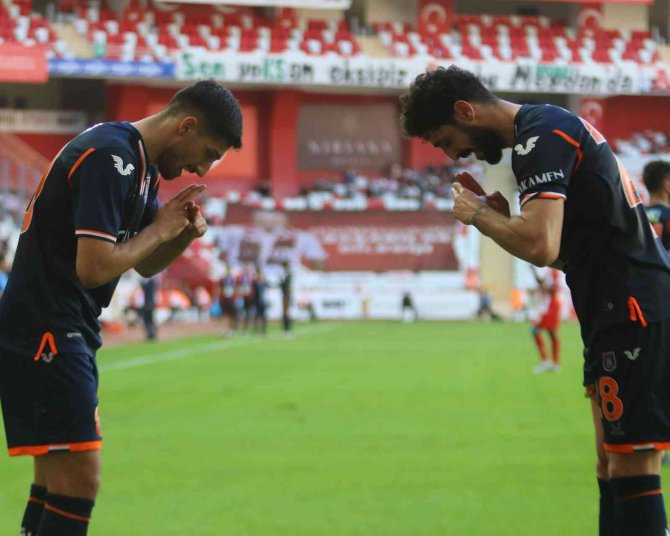 Süper Lig: Ft Antalyaspor: 0 - Medipol Başakşehir Fk: 1 (İ̇lk Yarı)