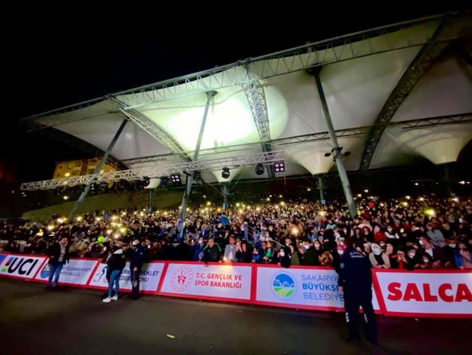 Sakarya’da Rafet El Roman Rüzgarı