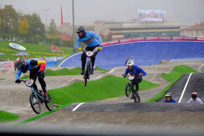 Bmx Heyecanı Sakarya’da Devam Ediyor