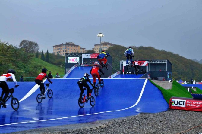 Bmx Supercross Dünya Kupası’nın 6’ncı Tur Yarışları Sona Erdi
