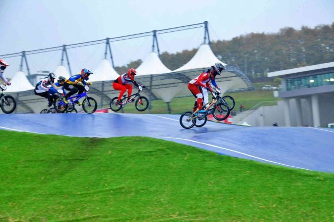 Bmx Supercross Dünya Kupası’nın 6’ncı Tur Yarışları Sona Erdi