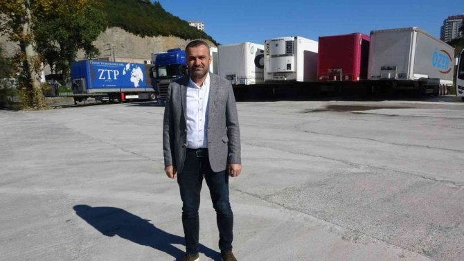 Uluslararası Nakliyeciler Derneği Karadeniz Bölge Yönetim Kurulu Üyesi Özer: “İ̇ngiltere’deki Tedarik Zinciri Olayı Bütün Dünyaya Örnek Olmalı”