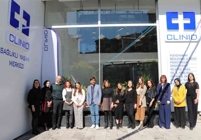 Van’da Açılan Sağlık Merkezi 15 Farklı Birimle Hizmet Veriyor