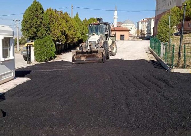 Altıntaş Belediyesi’nden Sıcak Asfalt Çalışması