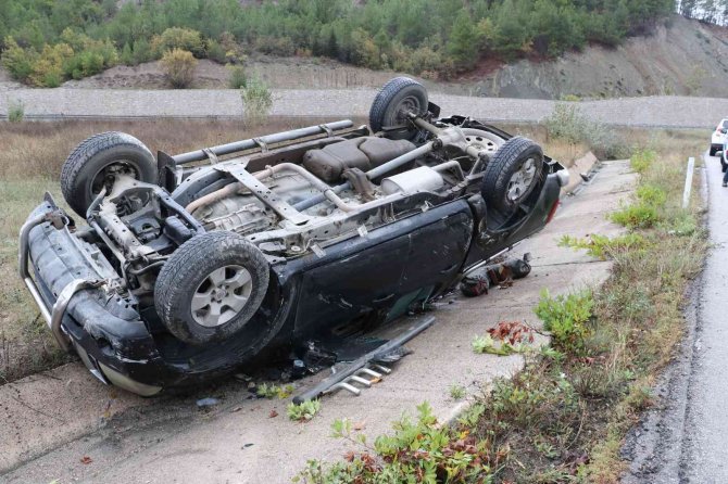 Amasya’da Otomobil Takla Atarak Ters Döndü: Sürücüsünün Burnu Bile Kanamadı