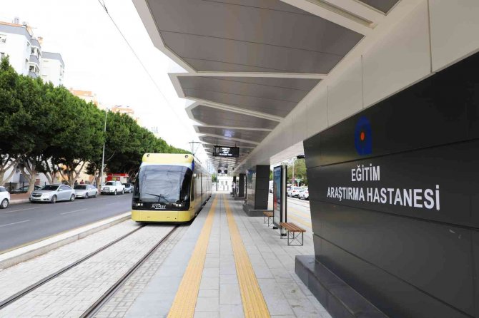 Raylı Sistem İlk Seferine Başladı