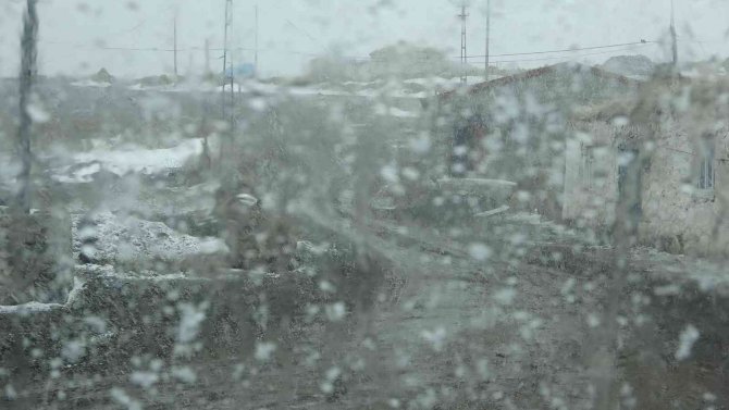 Ardahan’da Kar Yağışı Etkili Oldu
