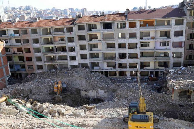 Bağcılar’da Kentsel Dönüşüm Hızla Devam Ediyor