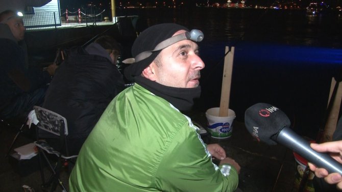 Arnavutköy Sahilini Denizanaları Bastı