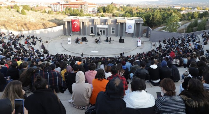 Dpü’de Tanışma Etkinliği