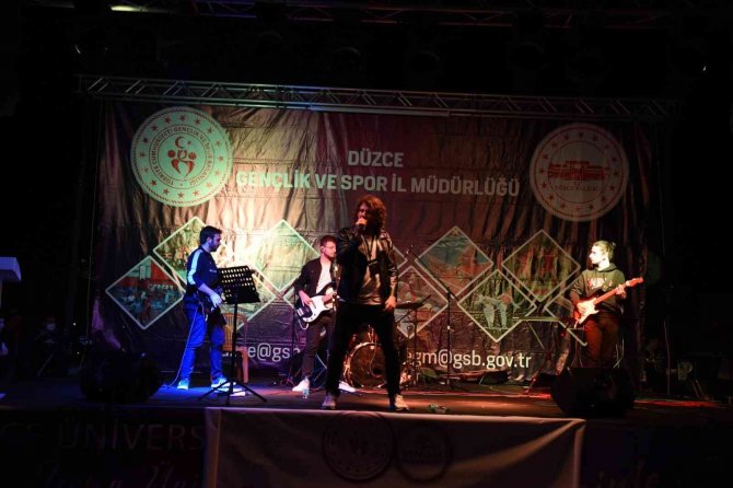 Düzce Üniversitesi’nde Hoş Geldin Konseri Düzenlendi