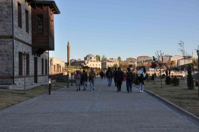 Kars Vadisi Kent Turizmine Değer Kattı