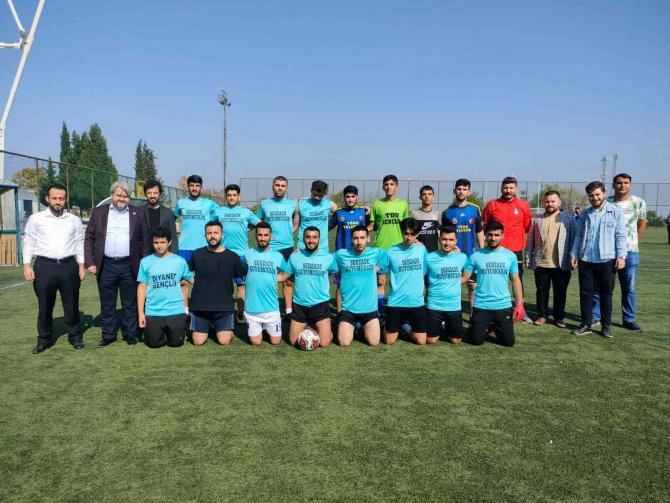 Müftü Soykök’ten Futbolculara Baklava İkramı