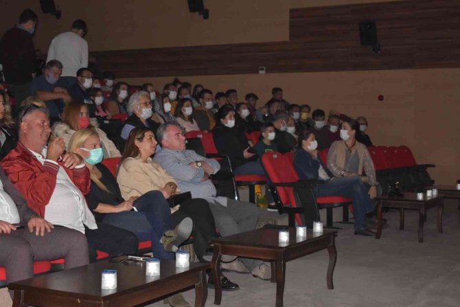 Mandıra Filozofu, Germencik’te Sahne Aldı