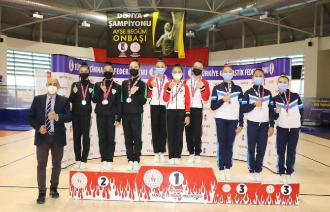 Cimnastik Şampiyonasına Manisa Bbsk Damgası
