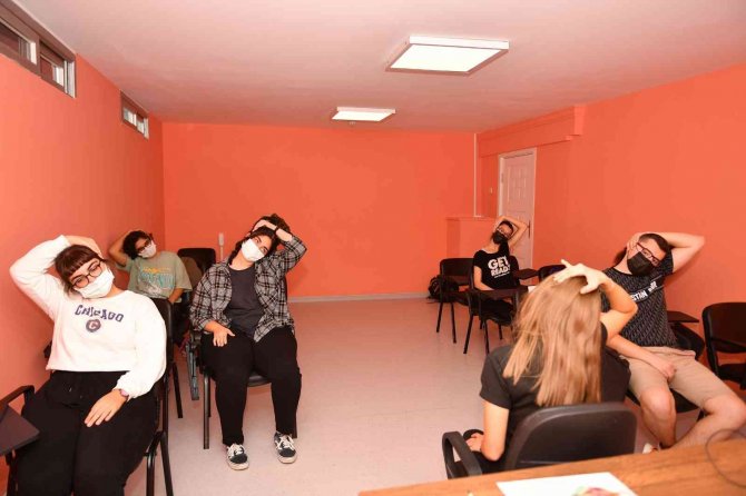 "Beden Ve Omurga Sağlığı Eğitimleri" Başladı