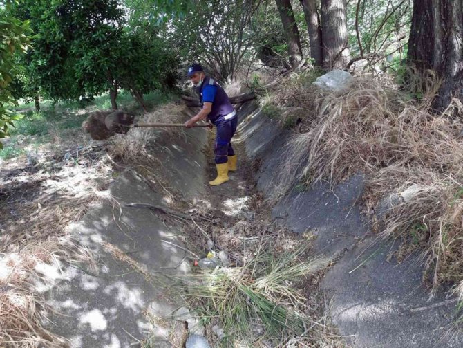 Büyükşehir’den Köyceğiz’de 232 Bin Metre Kanal Temizliği