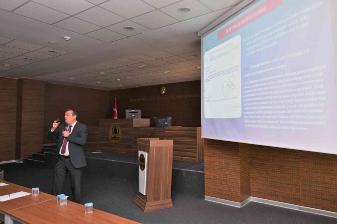 Pursaklar Belediye Personeline “Kamu İ̇hale Mevzuatı” Eğitimi