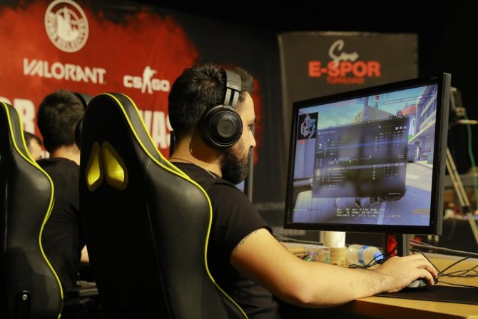 Sivas’ta E-spor Turnuvası Heyecanı Yaşandı
