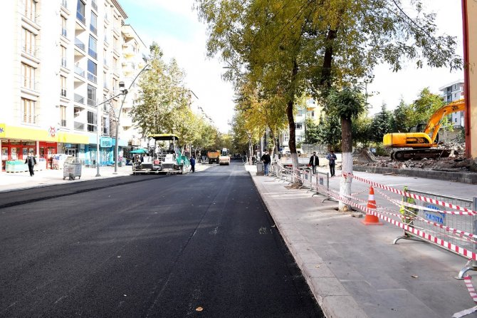 Malatya’daki Sivas Caddesi Yenileniyor