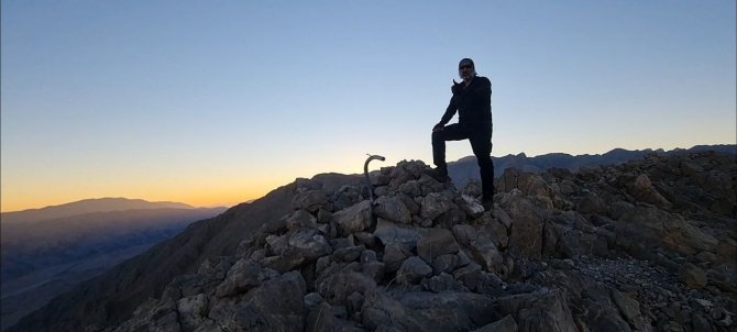 Türkiye’nin İlk Ve Tek Solo Alpinisti Erdek Cennet, Munzur Dağlarının Zirvesine Tırmandı