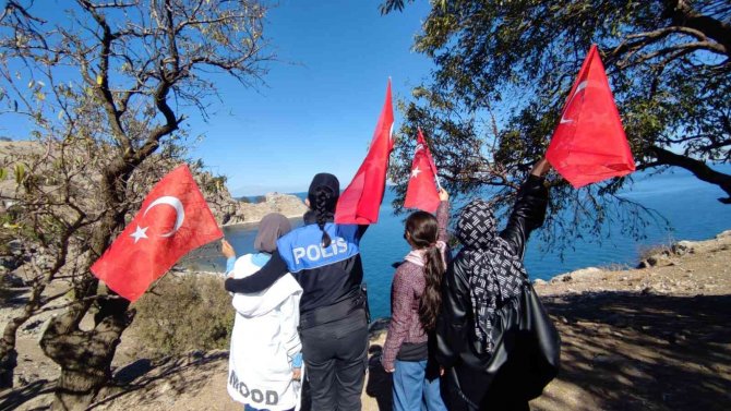 Erciş Ve Tuşba’daki Öğrenciler Akdamar Adası’nı Gezdi