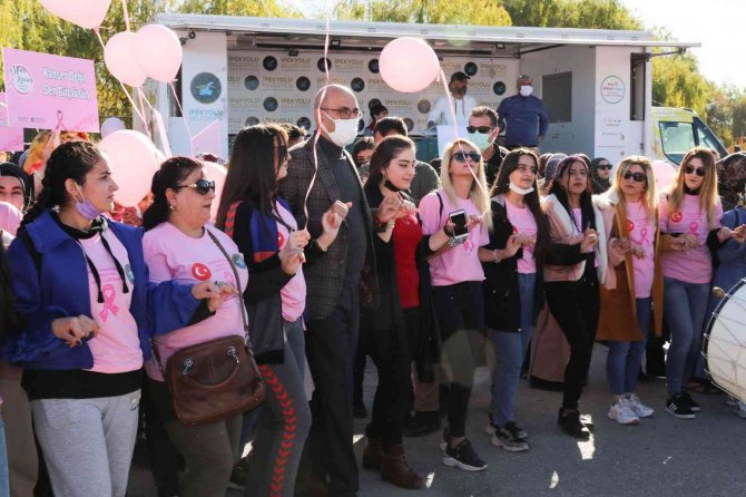 İ̇pekyolu’nda Meme Kanseri İçin Farkındalık Etkinliği