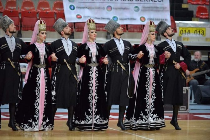Kayseri’de ’Kabardinka’ Coşkusu