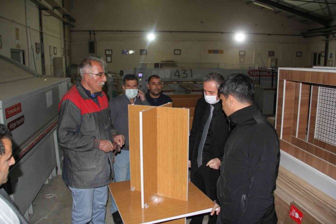 Ağrı Milli Eğitim Müdürü Kökrek, Lisede Üretilen Çalışmaları İnceledi