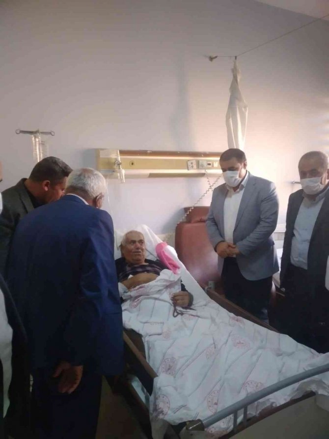 Ak Parti’li Sabırlı’dan Hasta Ziyareti