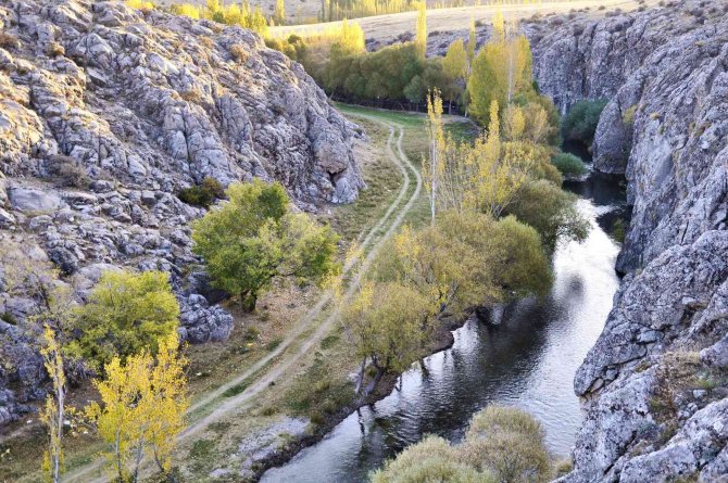 Hurman Kanyonu Görenleri Kendine Hayran Bırakıyor