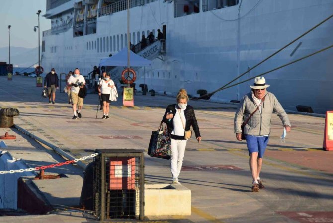 Lüks Geminin İlk Seferi Kuşadası’na
