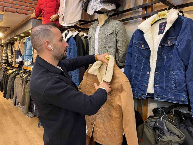 Marka Ürünlerdeki Yüksek Fiyatlar Vatandaşı Küçük Esnafa Yöneltti