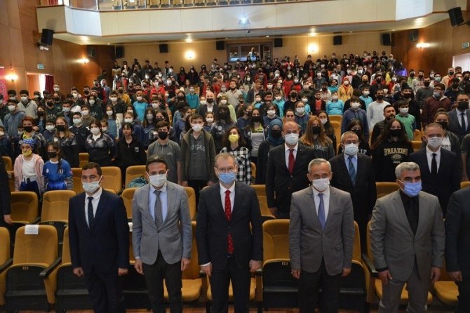 Öğrenciler, Başarı Hikayelerini Anlattı