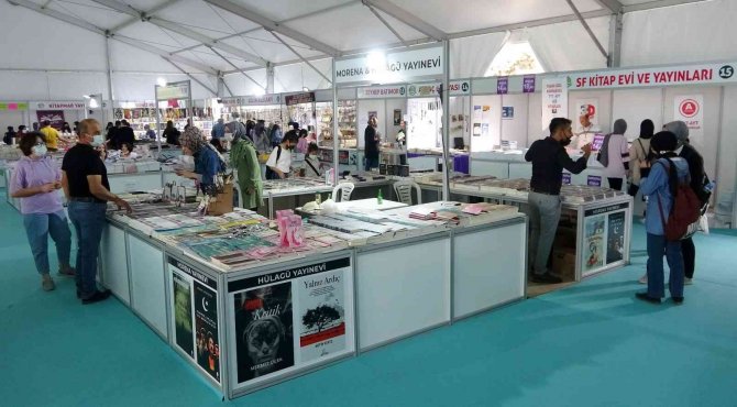 Osmaniye’de Kitap Fuarı’na Yoğun İlgi