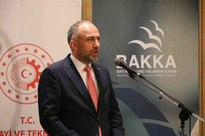 Vali Tutulmaz: "Denizin Kıyısındayız Ama Balıkçılık Sektöründen İstediğimiz Şekilde Verim Alabildiğimizi Söyleyemeyiz"